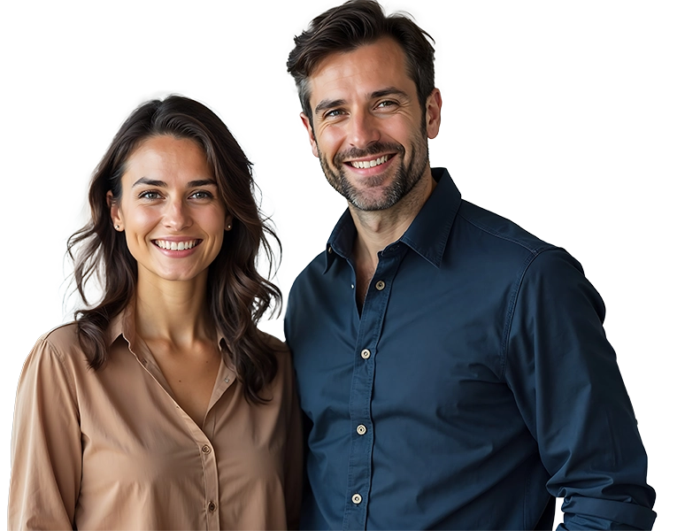 Casal elegante de meia idade sorrindo e feliz